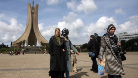 صدور الدليل القانوني لحماية المرأة وترقيتها
