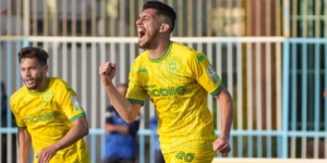 شبيبة القبائل.. زينباور يطالب لاعبيه بالاستمرارية في الأداء الجيد 