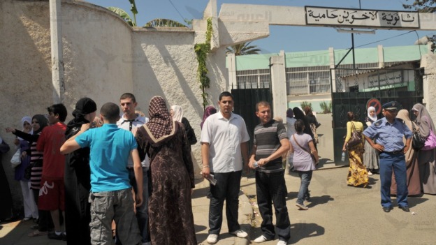 توقيت جديد لفتح مراكز إجراء البكالوريا وتحذير من عواقب الهواتف النقالة