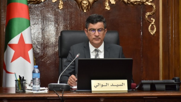 بئر توتة مطالبة بتنفيذ مشاريعها وفق الرؤية الاستراتيجية لتطوير العاصمة