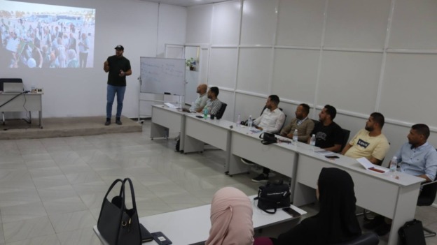انطلاق دورة تدريبية لإطارات وكالة تسلية الشباب بالمركز الدولي للصحافة بالقبة