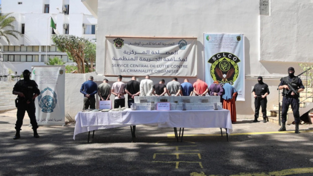 تفكيك شبكة إجرامية عابرة للحدود وحجز قرابة 70 كلغ من الكيف قادمة من المغرب