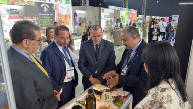 رزيق يشارك في معرض فيينا الدولي للأغذية الصحية ويشيد بتنافسية المنتج الوطني