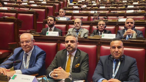 الجزائر تقدم نموذجها في التسامح الديني والدفاع عن القضايا العادلة أمام العالم