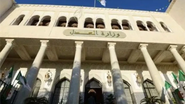 وفد دبلوماسي يزور مؤسسة إعادة التربية والتأهيل ببرج بوعريريج والمركز المتخصص للنساء بسعيدة