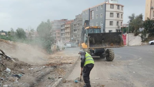 تدخلات مكثفة للحفاظ على نظافة المحيط قبل العيد  ببئر مراد رايس