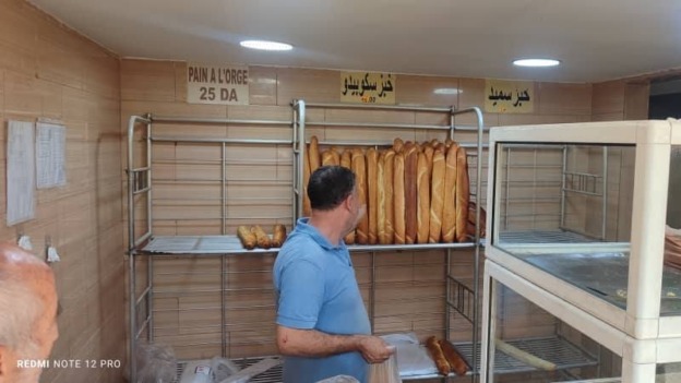 393 تاجرا و 51 مخبزة لضمان وفرة المواد واسعة الاستهلاك خلال ايام العيد بالشراقة
