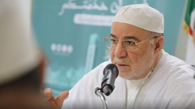 بلمهدي يسلط الضوء حول إجراءات الحفاظ على المرجعية الدينية في المساجد