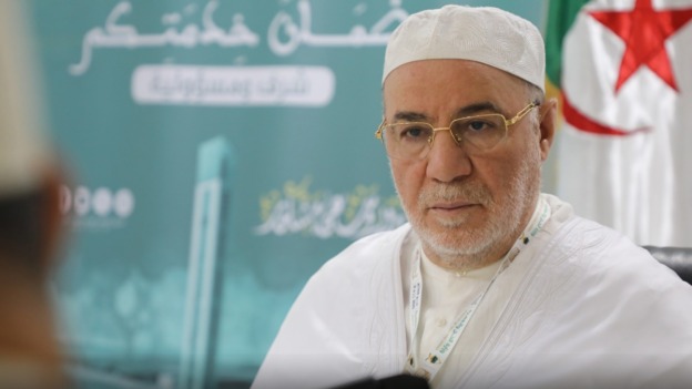 بلمهدي يشيد بنجاح موسم الحج بفضل الأداء الجماعي المتميّز