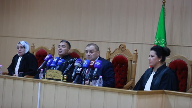 وزير العدل يدعو مسؤولي الجهات القضائية محاربة جرائم المخدرات والتهريب والفساد والإرهاب وعصابات الأحياء وتبييض الأموال