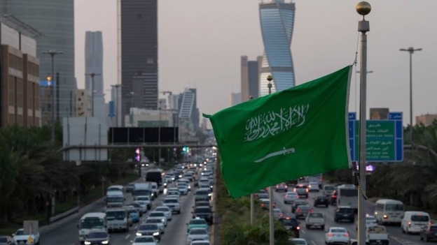 ماذا يعني سماح السعودية للأجانب بتملك عقارات بمكة والمدينة!