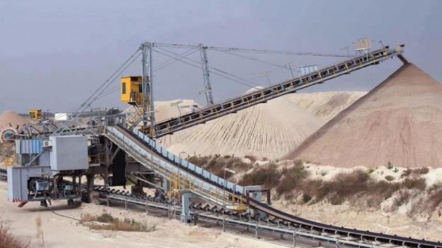 أستراليا تُنهي استيراد الفوسفات من الصحراء الغربية