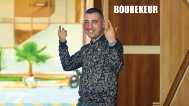 نجاحي فنيا يرجع إلى تميزي بأسلوب غنائي خاص بي.. زوجتي متفهمة لطبيعة عملي كفنان وتثق بي