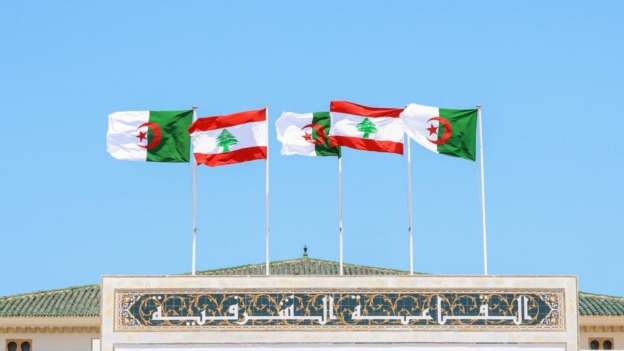 علاقات تاريخية متجذرة بين الجزائر ولبنان أساسها التعاون والتضامن