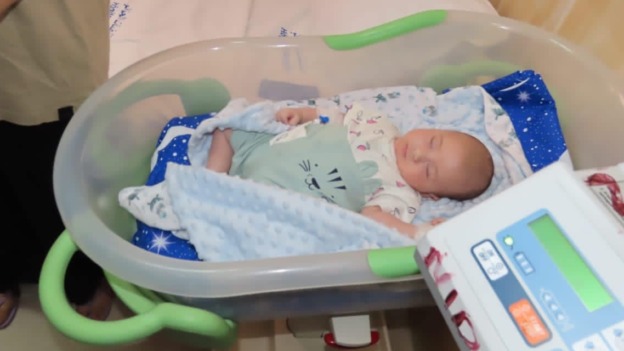 سايحي يعلن عن رقمنة الدفاتر الصحية للمواليد الجدد