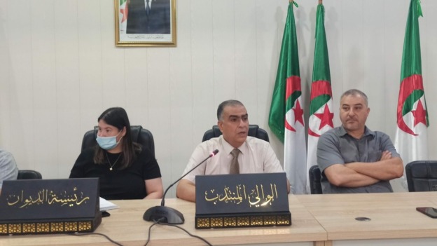 الوالي المنتدب يتوعد المتأخرين في تسليم المشاريع التنموية ببراقي