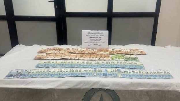سطيف: حجز 14600 أورو غير مصرح بها بمطار 8 ماي 1945 الدولي 