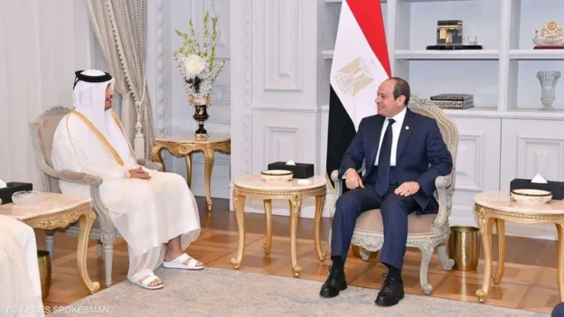 رئيس الوزراء القطري يتوجه إلى مصر لبحث صفقة تبادل