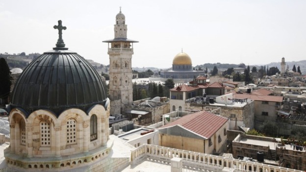 الخارجية تدين تجميد الاحتلال حسابات البطريركية الأرثوذكسية بالقدس