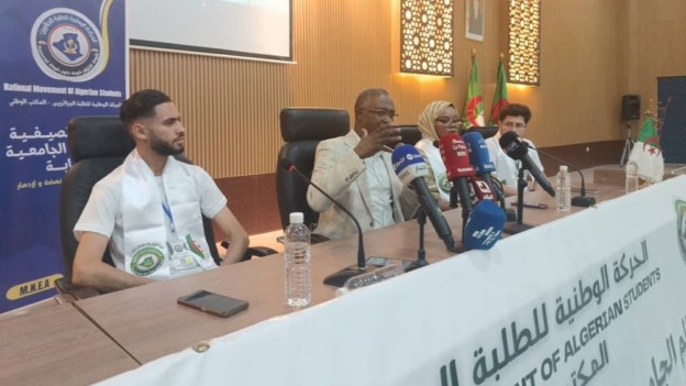 حيداوي يشرف بعنابة على افتتاح الجامعة الصيفية للحركة الوطنية للطلبة الجزائريين 