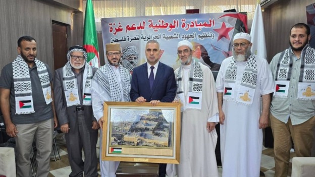 سفير فلسطين يبحث آليات دعم وإيصال المساعدات الإنسانية