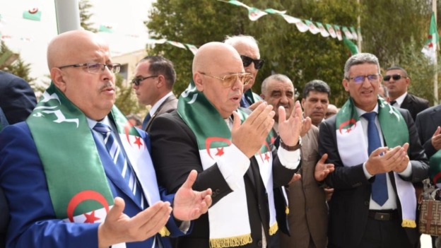 ربيقة يعطي اشارة انطلاق تهيئة روضة الشهداء في عين الدفلى