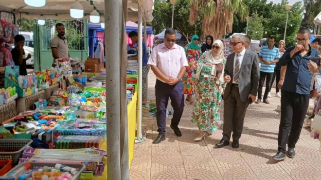 عين الدفلى.. فتح ثلاثة معارض تجارية لبيع اللوازم المدرسية