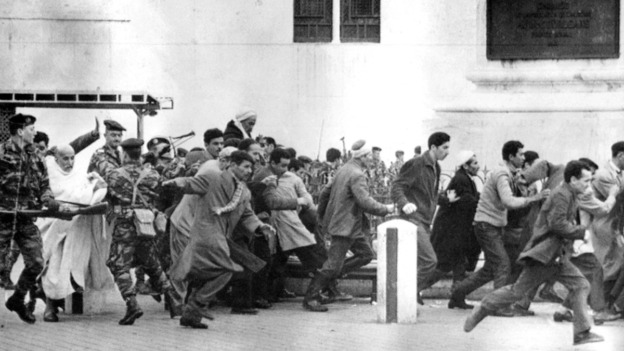 الثورة التحريرية: الاحتلال الفرنسي انتهج سياسية قمعية بعد نجاح مؤتمر الصومام