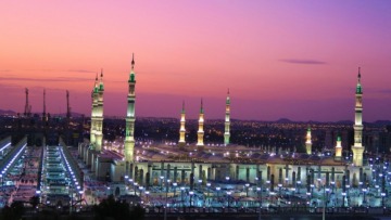 حماية الله تعالى لنبيه عليه الصلاة والسلام