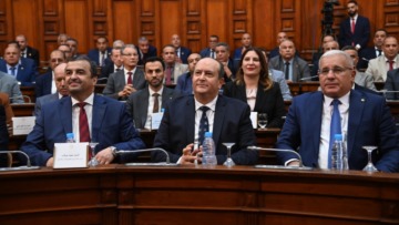 حكومة سيفي.. امتحان الاقتصاد الكبير