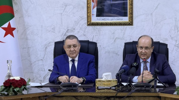 الوزير الأول بالنيابة يؤكد عزم الدولة على أن تكون قريبة من المواطن وأن تستجيب لمتطلباته