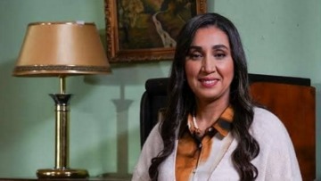 لويزة نهار تؤكد: مشاركتي في الفيلم السينمائي “عشاق الجزائر” لا تبعدني عن التلفزيون