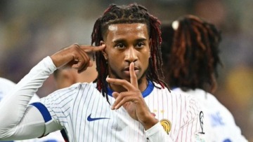مبابي يُرشح أوليز للانتقال إلى ريال مدريد