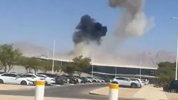 إصابات إحداها خطيرة بانفجار مسيرة يمنية بمطار رامون في النقب