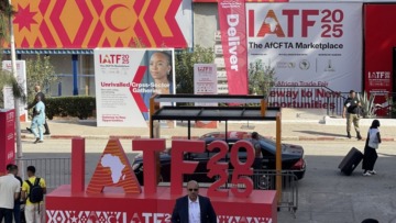 الجزائر تتجاوز التوقعات وتوقّع عقودًا بـ48.3 مليار دولار في اختتام معرض التجارة البينية الإفريقية