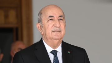 الرئيس تبون يهنئ الأسرة الجامعية بمناسبة الدخول الجامعي الجديد