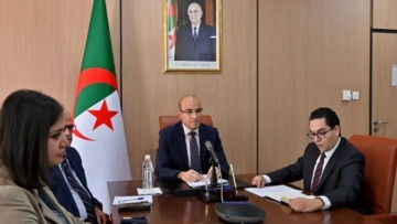شايب يدعو طلبة الجالية إلى “التكتل في جمعيات وهياكل”