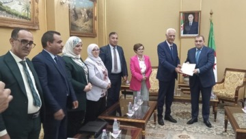 وزير العدل يستقبل اللجنة المكلفة بمراجعة أحكام قانون الإجراءات المدنية والإدارية