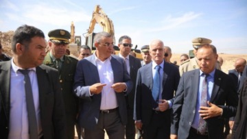 جلاوي يشدد على ضرورة إستلام مقاطع وظيفية من مشروع إزدواجية طريق (الجلفة – الأغواط)