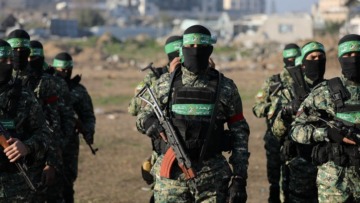 القسام: العدو يخضع ويستعيد أسراه من خلال صفقة كما وعدت المقاومة