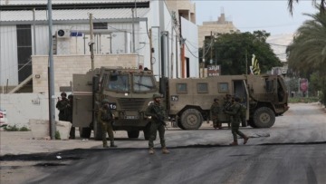 اعتداءات صهيونية في الضفة: اعتقالات في طولكرم.. وإحراق مركبات في رام الله