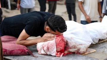 غزة تحصي مزيدا من شهداء في يوم آخر من الإبادة