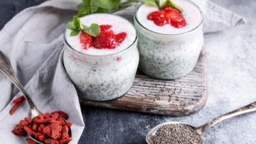 بذور الشيا مع الزبادي.. مزيج مثالي لتعزيز الصحة