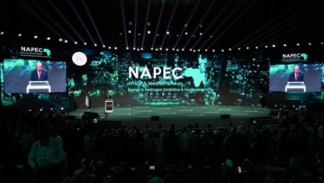 ناباك 2025 بوهران: مناقشة التحولات العميقة التي تعرفها أسواق الغاز الطبيعي 