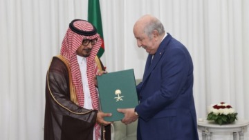 رئيس الجمهورية السيد عبد المجيد تبون يستقبل سفير المملكة العربية السعودية
