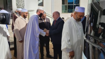 انطلاق القوافل العلمية بهدف نشر قيم الوسطية والاعتدال وتعزيز روح التضامن الوطني
