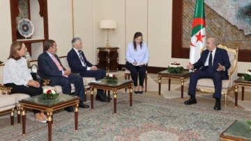 الرئيس تبون يستقبل وزير الداخلية الإسباني