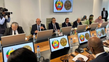 مجمع سوناطراك.. حشيشي يعرض بمابوتو فرص التعاون مع الشركة الموزمبيقية للمحروقات