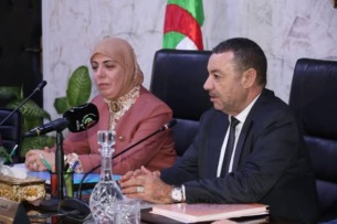 سعيود يشرف على لقاء تنسيقي مع المحافظة السامية للرقمنة لتقييم تقدم الورشات القطاعية 