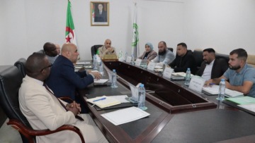 لقاء تنسيقي لتوعية الطلبة بالتسجيل في القوائم الانتخابية